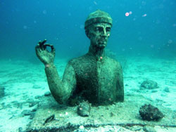 statue-cdt-cousteau-ilets-pigeon-guadeloupe